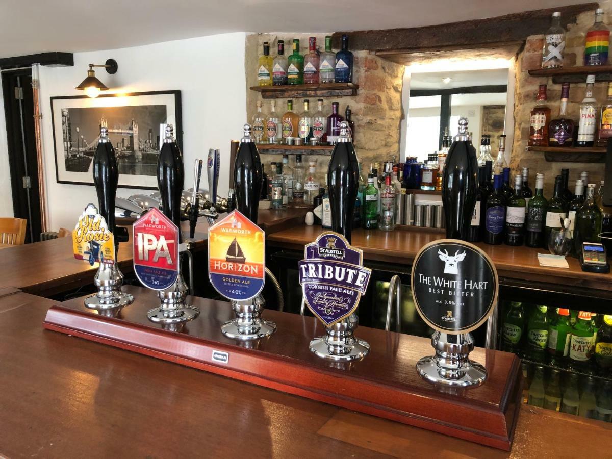 The White Hart Hotel Sherington Buitenkant foto